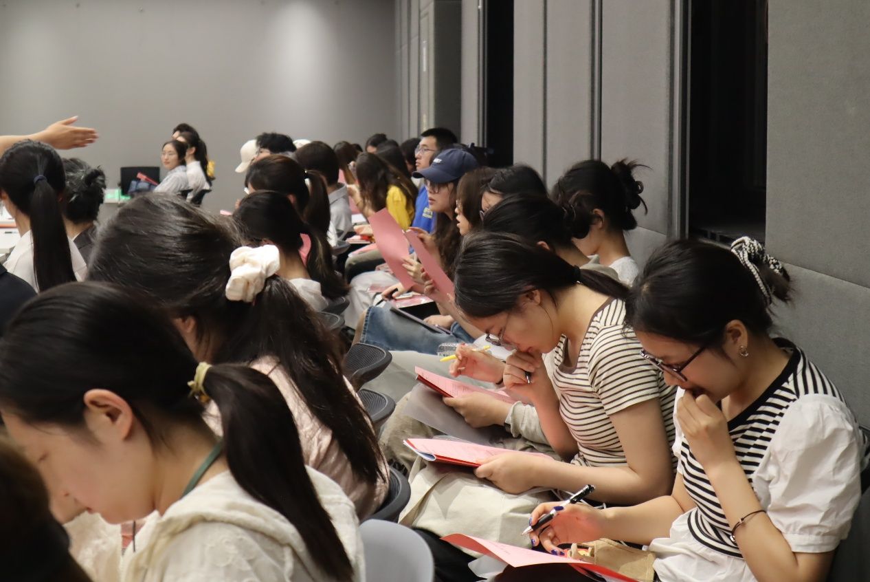 8599364A2BEE1564AAE600C0D1F_4FDB7DEC_214CB