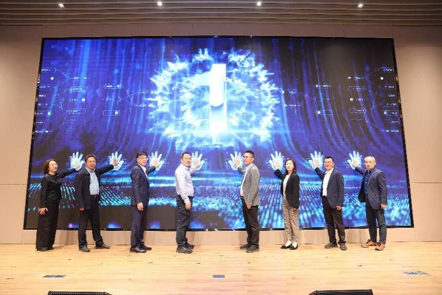 2EE45EB6016BD367BE89D681529_5AB40766_15AEA