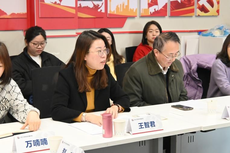 048451EC3CA9E6627DFC1813B3F_EECF3F81_E072