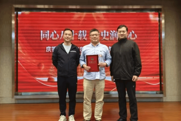 DEC95963F8232107DFEE359F111_34DEEA23_1C194