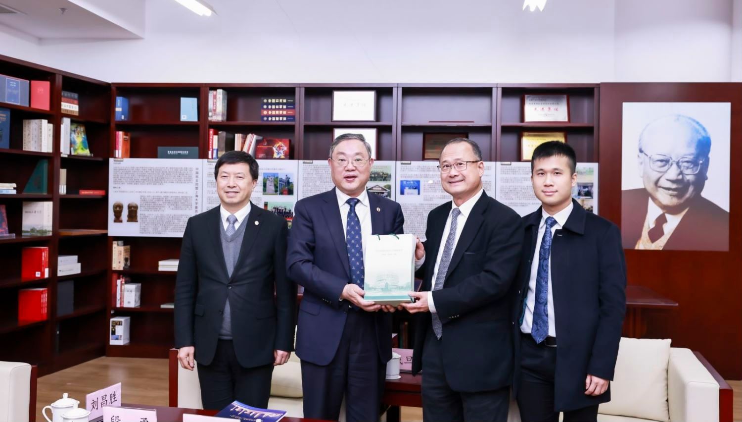 EEBD58FC6168E7CCD66688DB805_5A376F01_20F06